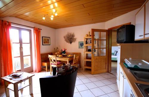 Kammersdorf Apartment | Ferienhaus und Ferienwohnungen Holzapfel Geiersthal