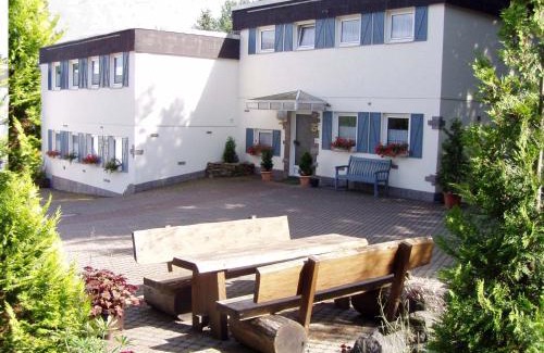 Ulmen House | Ferienhaus Waldrand