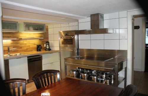 Silbach House | Ferienhaus Winterberg für 12 Personen Sauna Garten Garage Hund