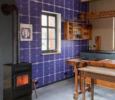 Hirschfeld Apartment | Ferienhof Stall & Sterne, Ferienwohnungen in der Scheune und Tinyhäuser
