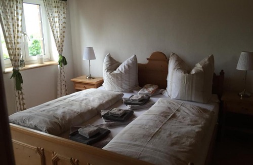 Altusried Apartment | Ferienhof Theo