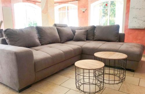 Wackersdorf Apartment | Ferienvilla am Brückelsee