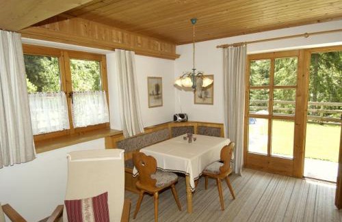 Scheffau am Wilden Kaiser Apartment | Ferienwohnung Waldblick