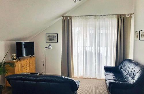 Uhldingen-Muehlhofen Apartment | FERIENWOHNUNG SEEBRISE mit sonniger Dachterrasse