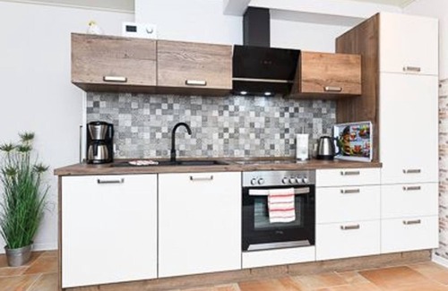 Esens Apartment | Ferienwohnung 1 - Ferienwohnungen im Haus Akazie