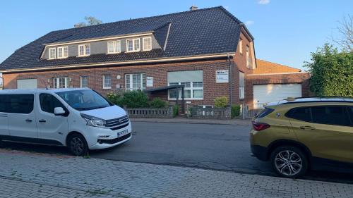 Region Hannover District Apartment | Ferienwohnung 1 Souterrainfenster