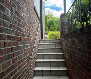 Region Hannover District Apartment | Ferienwohnung 1 Souterrainfenster