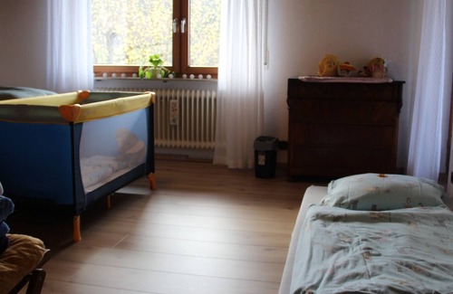 Alpirsbach Apartment | Ferienwohnung 100qm, 2 Schlafzimmer, Max. 7 Personen