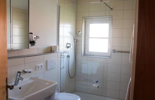 Nonnenhorn Apartment | Ferienwohnung 2, 41 qm mit 1 Schlafzimmer und Balkon für max. 4 Personen