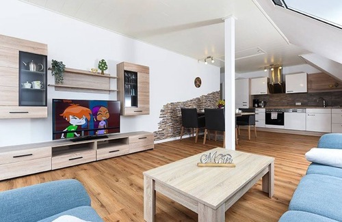 Esens Apartment | Ferienwohnung 2 - Ferienwohnungen im Haus Akazie