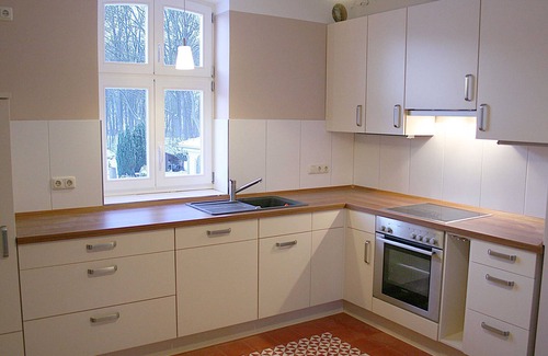 Klausdorf Apartment | Ferienwohnung 2 OG - Eisenbahnerhaus in Klausdorf
