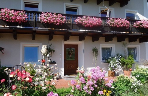 Rimsting Apartment | Ferienwohnung 50 qm mit Balkon im Dachgeschoss