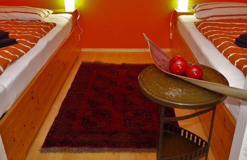 Neusatzeck Apartment | Ferienwohnung, 55qm mit 1 Wohn-/Schlafraum und Garten für max. 4 Personen