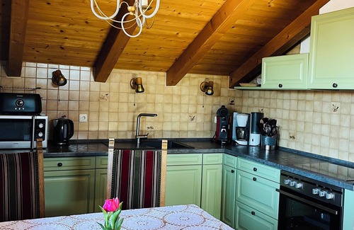 Bad Endorf Apartment | Ferienwohnung, 56 qm, Nr. 3, Dachgeschoss, 1 Separates Schlafzimmer