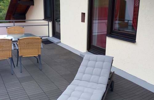 Bad Bellingen Apartment | Ferienwohnung 6, 60 qm, 1 Schlafzimmer, 1 Wohn-/Schlafzimmer, max. 3 Personen