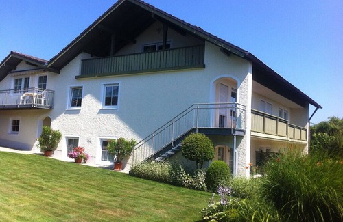 Bad Birnbach Apartment | Ferienwohnung (75m2) in schöner, ruhiger Lage