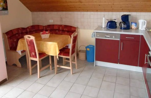 Friesenheim Apartment | Ferienwohnung 95qm, 2 Schlafzimmer, max. 5 Personen