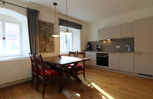Unterammergau House | Ferienwohnung Alpenrose - Gasthof Stern