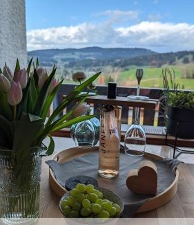 Missen-Wilhams Apartment | Ferienwohnung Alpenflair mit Pool und Sauna & direkt am Skilift