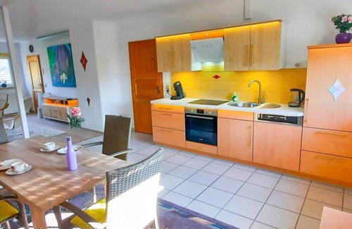 Losheim am See Apartment | Ferienwohnung am Felsenwanderweg - apartment/apartment, bath, WC