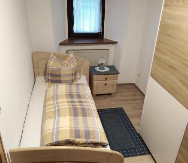Sparneck Apartment | Ferienwohnung am Marktplatz