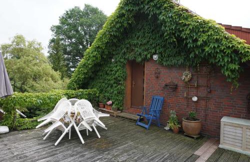 Uplengen Apartment | Ferienwohnung Am Traumgarten, 35646