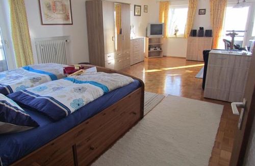 Seeon-Seebruck Apartment | Ferienwohnung Annalena