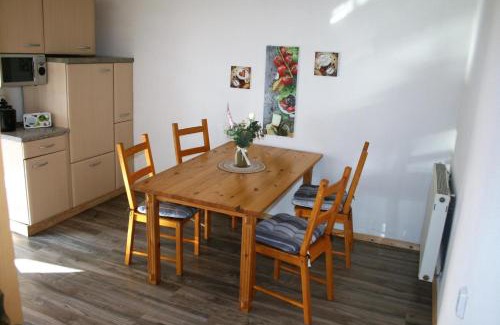 Boehlen Apartment | Ferienwohnung Annett