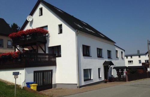 Cranzahl Apartment | Ferienwohnung Auris