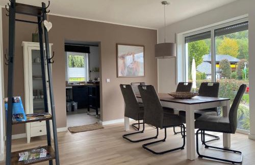 Siedlinghausen Apartment | Ferienwohnung Bergsee