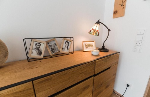 Bad Ischl Apartment | Ferienwohnung Bergsonne mit Sonnenbalkon und Tiefgaragen Parkplatz