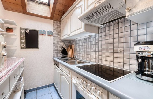 Buerserberg Apartment | Ferienwohnung Berthold by A-appartments - Apartment mit Balkon und Bergsicht
