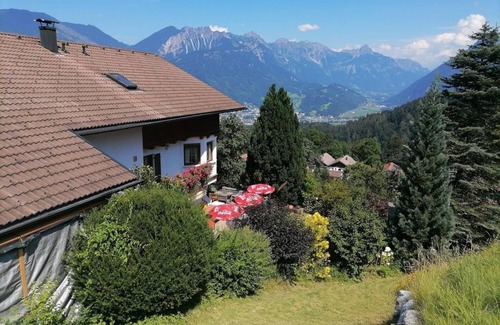 Buerserberg Apartment | Ferienwohnung Berthold by A-appartments - Apartment mit Balkon und Bergsicht