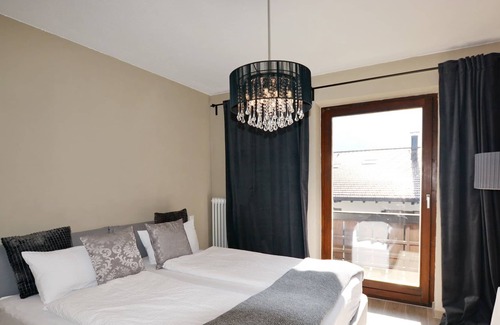 Marquartstein Apartment | Ferienwohnung Burgblick, 65 m² für 1-3 Personen, Wohnküche, Schlafzimmer, Dusch/wc, Wlan, Balkon