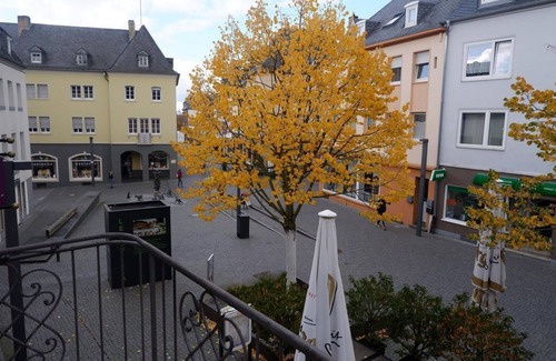 Bitburg House | Ferienwohnung Casa L. - Appartement 1 mit Balkon - Hotel Louis Müller