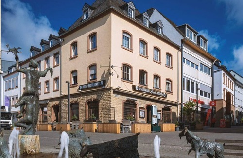 Bitburg House | Ferienwohnung Casa L. - Appartement 1 mit Balkon - Hotel Louis Müller