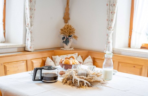 Samerberg Apartment | Ferienwohnung D Guat Kammer 50 qm, 1 Schlafzimmer, Wohnschlafraum, bis 4 Personen