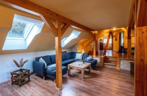 Porschdorf Apartment | Ferienwohnung "dachboden" am Weinberg Zentral Gelegen in der Sächsischen Schweiz