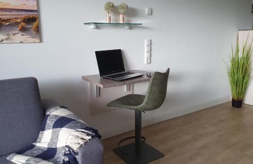 Hohen Wieschendorf Apartment | Ferienwohnung "Sunset Fairway 2"