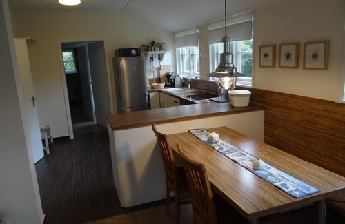 Welt Apartment | Ferienwohnung (DG) im Reetdachhaus im Ort Welt