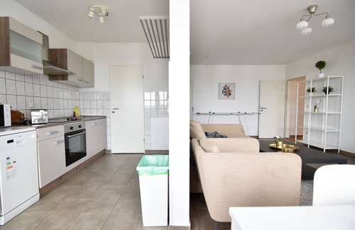 Hochheide Apartment | Ferienwohnung Duisburg Du03, 84qm, 2 Schlafzimmer, 1 Wohnzimmer, Max. 7 Personen
