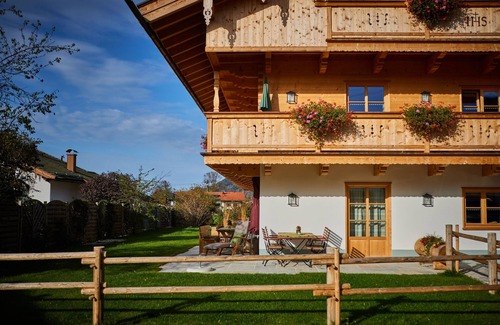 Staudach Apartment | Ferienwohnung Edelweiß - Ferienwohnungen Bergbleamal