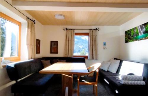 Lauterbach Apartment | Ferienwohnung Ehrensberger