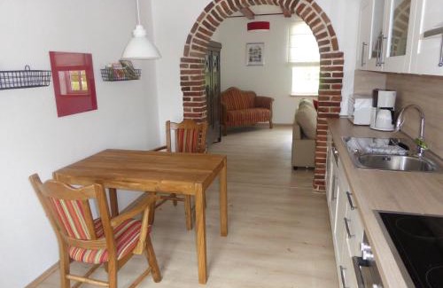 Grosefehn Apartment | Ferienwohnung Elise im Gulfhof am Kanal