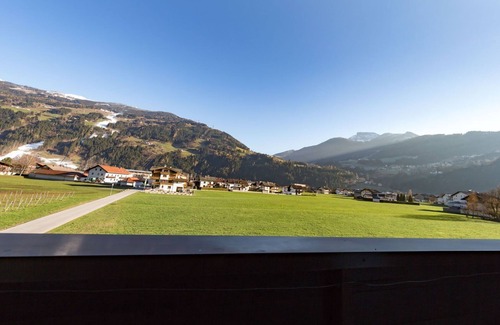 Zell am Ziller Apartment | Ferienwohnung für 4 Personen Nr. 6 - Appartementhaus Zillertal Arena