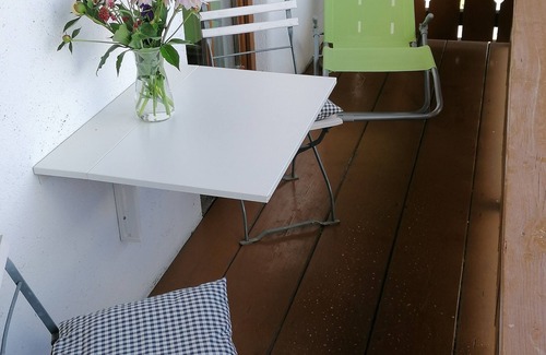 Chieming Apartment | Ferienwohnung für 2-4 Personen, 1 Sep. Schlafzimmer und Balkon in Chieming-laimgrub