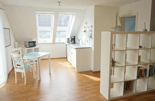 Kating Apartment | Ferienwohnung für 2 im Idyllischen Kating Nahe der Hafenstadt Tönning