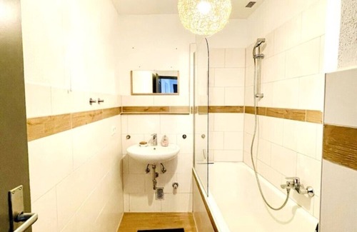 Mitte Apartment | Ferienwohnung für 4P mit Balkon