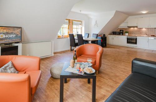 Vadersdorf Apartment | Ferienwohnung Fachwerkhaus - Süden oben - Bauernhof Hopp Vadersdorf