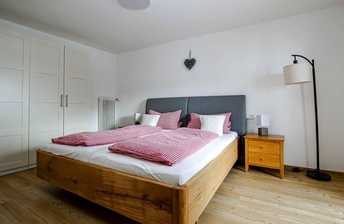 Ofterschwang Apartment | Ferienwohnung Gartenblick mit Traumhaftem Blick in die Natur